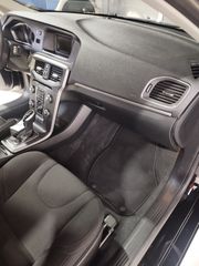 Volvo V40 2018-thumb-12