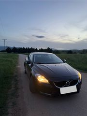 Volvo V40 2018-thumb-2