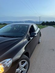 Volvo V40 2018-thumb-4