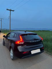 Volvo V40 2018-thumb-5