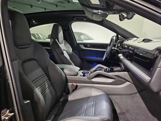 Porsche Cayenne 2025 COUPE/NEW/PANORAMA/360cam-thumb-48