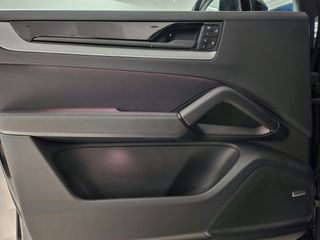 Porsche Cayenne 2025 COUPE/NEW/PANORAMA/360cam-thumb-20