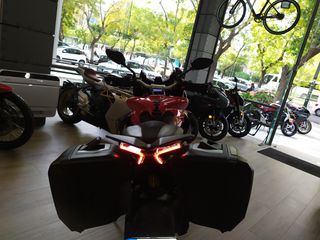 Mv Agusta Turismo Veloce 800 2020 ROSSO-thumb-6