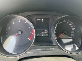 Volkswagen Polo 2014-thumb-3