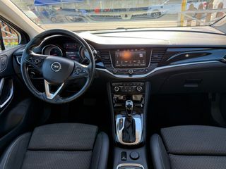 Opel Astra 2017 STATION WAGON-thumb-10