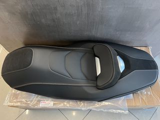 ΣΕΛΑ ΚΟΜΠΛΕ YAMAHA X-MAX 125 / X-MAX 300 "TECH MAX" '23-'24