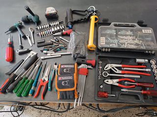 Διάφορα εργαλεία χειρός