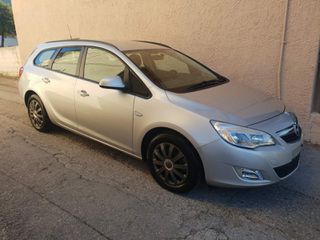 Opel Astra 2012 Edition