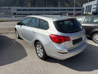 Opel Astra 2012 Edition-thumb-5