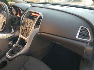 Opel Astra 2012 Edition-thumb-22