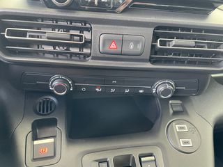 Φορτηγό Έως 7.5τ Toyota 2026 ΕΤΟΙΜΟΠΑΡΑΔΟΤΟ PROACE CITY 50KWH 136HP L2 ACTIVE-thumb-39