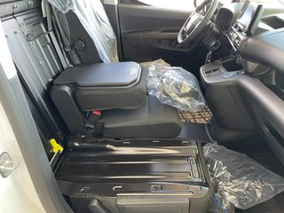 Φορτηγό Έως 7.5τ Toyota 2026 ΕΤΟΙΜΟΠΑΡΑΔΟΤΟ PROACE CITY 50KWH 136HP L2 ACTIVE-thumb-44