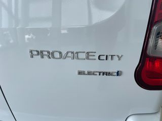 Φορτηγό Έως 7.5τ Toyota 2026 ΕΤΟΙΜΟΠΑΡΑΔΟΤΟ PROACE CITY 50KWH 136HP L2 ACTIVE-thumb-10