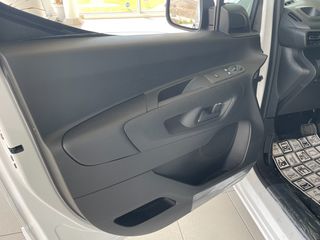 Φορτηγό Έως 7.5τ Toyota 2026 ΕΤΟΙΜΟΠΑΡΑΔΟΤΟ PROACE CITY 50KWH 136HP L2 ACTIVE-thumb-25