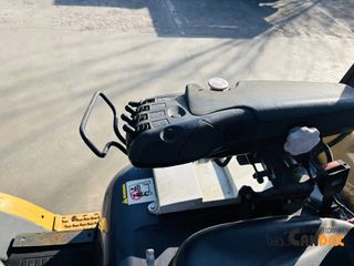 CAT 2006 GP25N-thumb-6