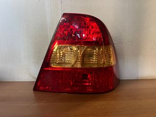 Φανάρι πίσω για Toyota Corolla sentan 00-02