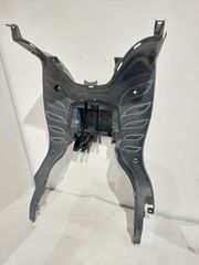 Πατωμα HONDA SH150 2005-08 (64310-KTF-6400)