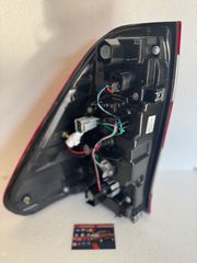 ΦΑΝΑΡΙ ΠΙΣΩ ΔΕΞΙ TOYOTA HILUX REVO 2020-thumb-1