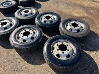 ΜΕΤΑΧΕΙΡΙΣΜΕΝΑ ΛΑΣΤΙΧΑ 215/75R17.5