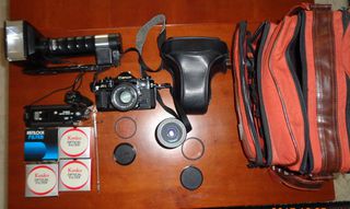 Φωτογραφική μηχανή Canon A1 με εξαρτήματα