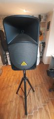 Αυτοενισχυόμενα ηχεία Behringer + 2  βάσεις Bespeco με θήκη