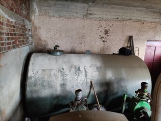 Δεξαμενές Πετρελαίου 2000 ΔΕΞΑΜΕΝΗ ΠΕΤΡΕΛΑΊΟΥ