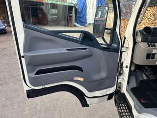 Ανατροπή Mitsubishi 2018 FUSO 3C15-thumb-4