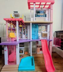 BARBIE DREAMHOUSE