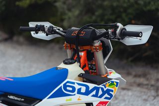 KTM 300 EXC 2026 KTM EXC 300 TBI SIXDAYS-thumb-1