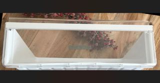 Ένα καινούργιο συρτάρι απλής ψύξης Fresh Box W11134910: Μήκος 47cm - Βάθος 29cm - Ύψος 14cm για τον ψυγειοκαταψύκτη Whirlpool W7 832T MX H
