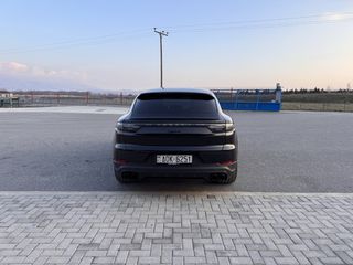 Porsche Cayenne 2020 HYBRID COUPE SPORT-thumb-3