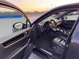 Porsche Cayenne 2020 HYBRID COUPE SPORT-thumb-8
