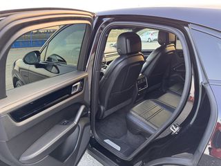 Porsche Cayenne 2020 HYBRID COUPE SPORT-thumb-9