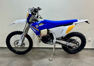 Husqvarna TE 300 2025 HERITAGE-thumb-1