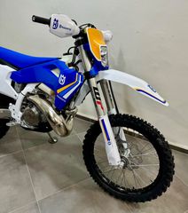 Husqvarna TE 300 2025 HERITAGE-thumb-4