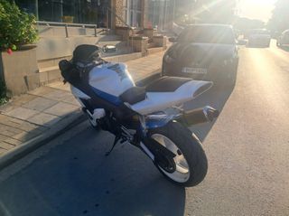 Yamaha YZF-R1 2003-thumb-1