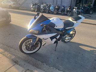 Yamaha YZF-R1 2003-thumb-3