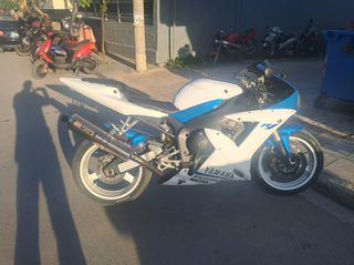 Yamaha YZF-R1 2003-thumb-4