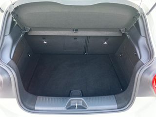 Mercedes-Benz A 180 2016 URBAN FACELIFT-thumb-19