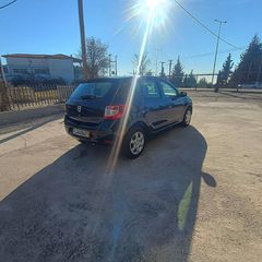 Dacia Sandero 2016-thumb-8