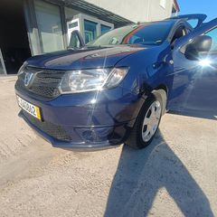 Dacia Sandero 2016-thumb-12