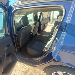 Dacia Sandero 2016-thumb-21