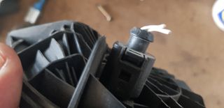 ΧΕΡΟΥΛΙ  ΠΟΡΤ ΜΠΑΓΚΑΖ VW  GOLF , PASSAT , POLO , CADDY-thumb-3
