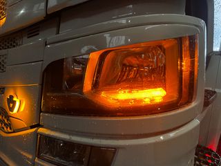 Scania S φαναρια-thumb-1