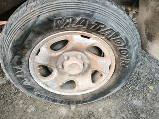 Toyota hilux 205/16 τετραδα