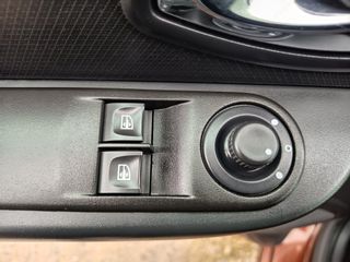 Renault Clio 2014 1.5 dci /grand tour /navi / clima / cruise / start stop/ led-thumb-9