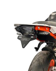 Αναδιπλούμενη βάση πινακίδας για KTM 790 / 890 Adventure 2019-2025 / SMT 890 2023-2025 (με κουμπί)