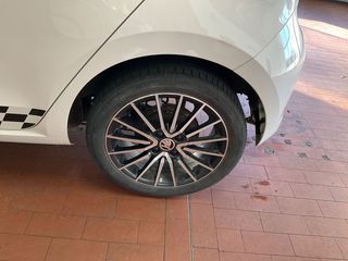 Skoda Citigo 2015 1.0 MONTE CARLO-thumb-12