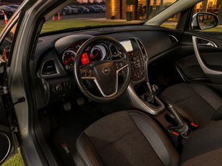 Opel Astra 2012 1.7 DIESEL FULL EXTRA - 136HP - 1o ΧΕΡΙ - ''XDRIVE''-thumb-6
