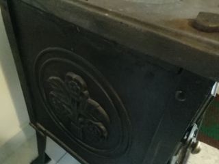 Ξυλοσομπα με φούρνο μαντεμενια
